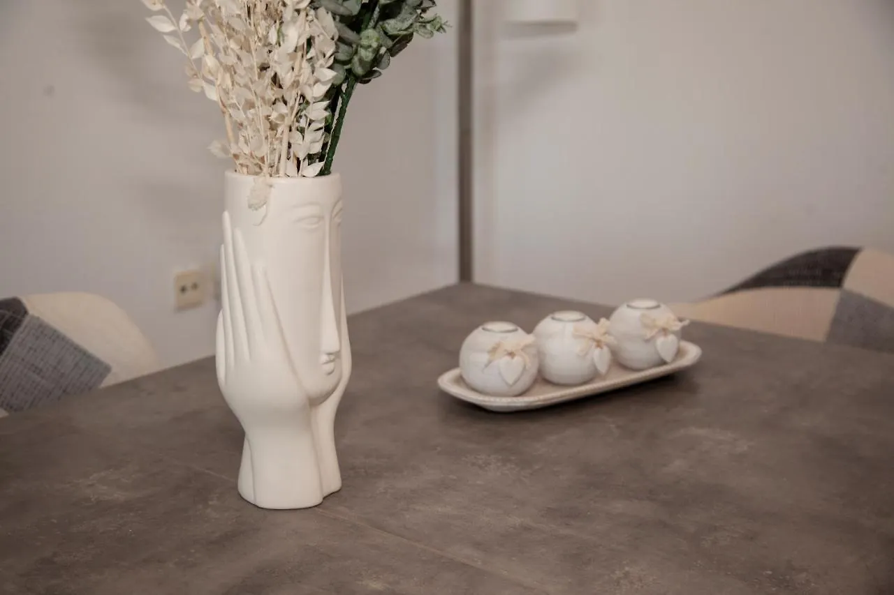 Meraki Beautiful Apartment Near The Sea Gazi
